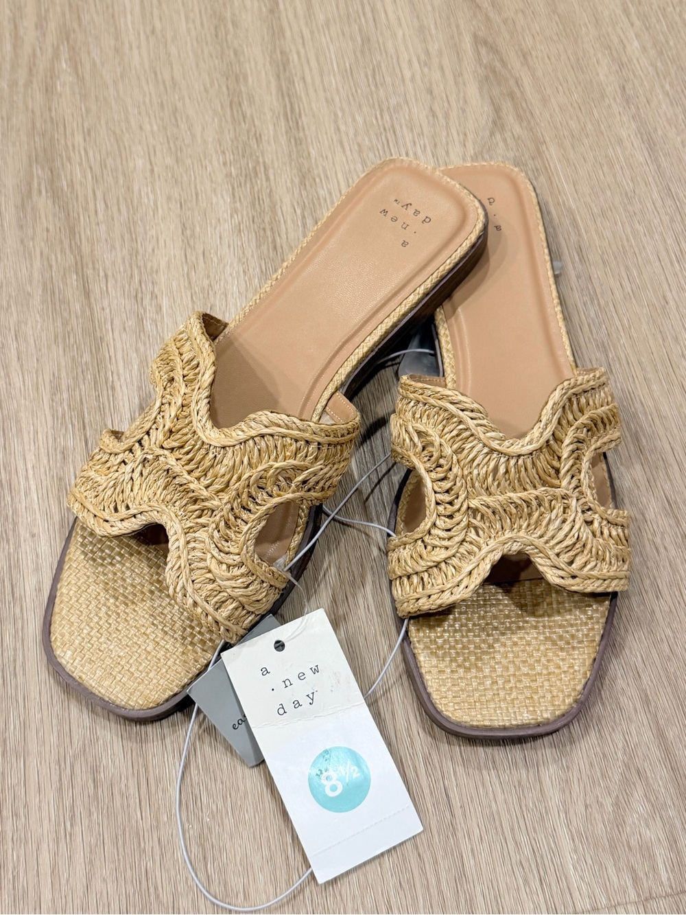 🆕 NWT Nina Slide Sandals - A New Day Natural size 8.5